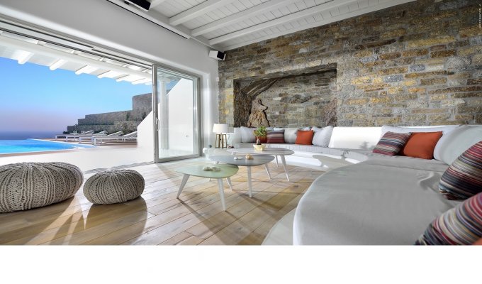 Greece Villa Vacation rentals Mykonos with Jacuzzi and close to Elia beach