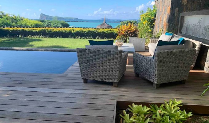 Mauritius beachfront villa Rental Cap Malheureux with swimming pool Grand Bay