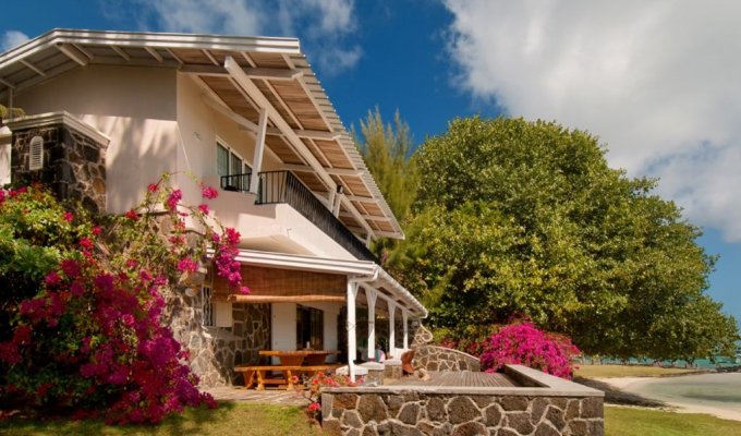 Mauritius Beachfront Villa Rentals in Cap Malheureux Grand Bay North West Coast