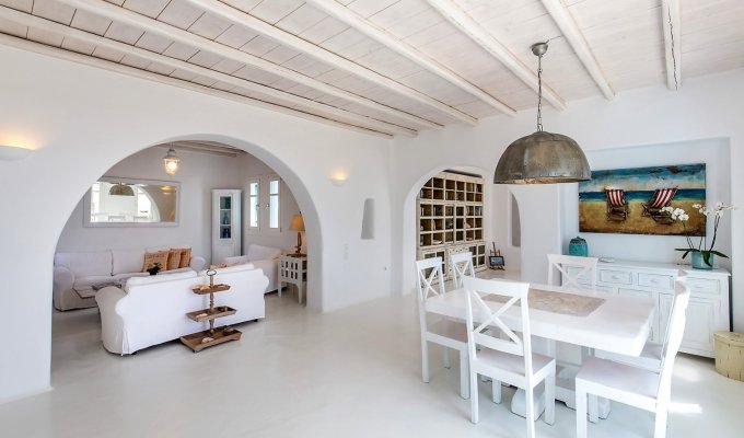 Greece villa vacation rentals close to the Agrari Beach , Mykonos