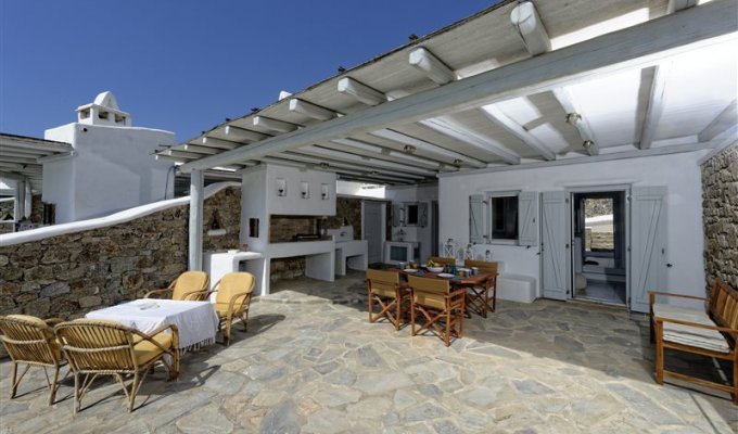 Greece Mykonos villa vacation rentals near the Kalafatis beach