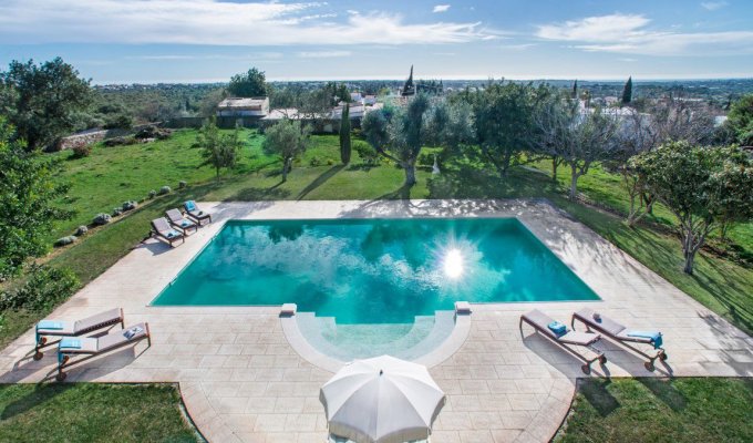 Algarve Luxury Villa Holiday Rental Vilamoura near Quinta do Lago with staff