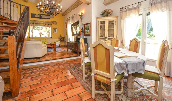 Saint Remy de Provence luxury villa rentals with private