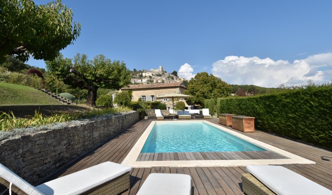 Provence Luberon luxury villa rentals with heated private pool