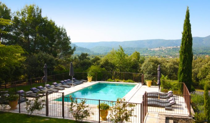Provence Luberon luxury villa rentals with private pool and staff