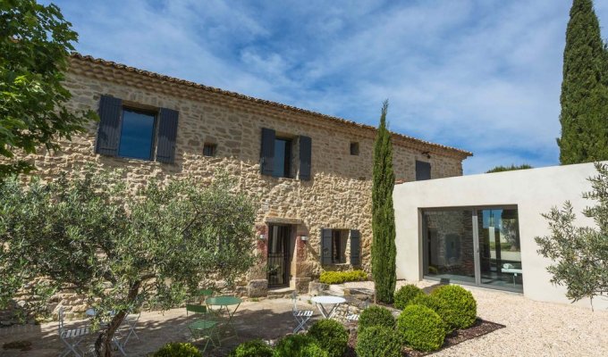 Provence luxury villa rentals Mont Ventoux with heated private pool