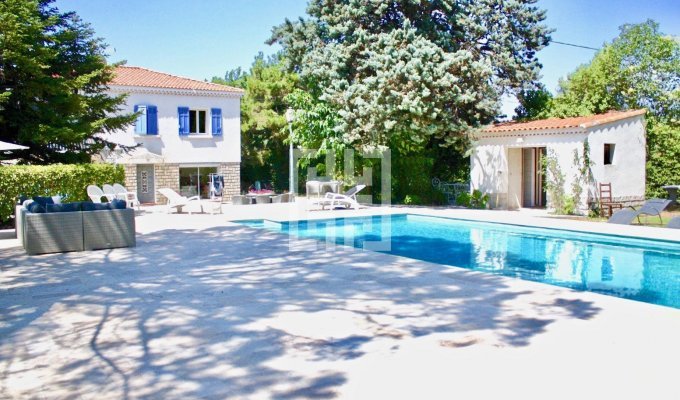 Provence Luxury villa rentals Aix en Provence with private pool and jacuzzi
