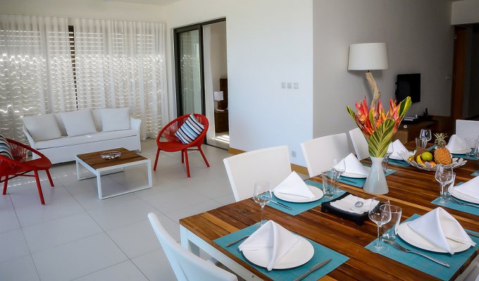 Flic en Flac Beachfront Apartment  holiday rentals with pool and ocean view