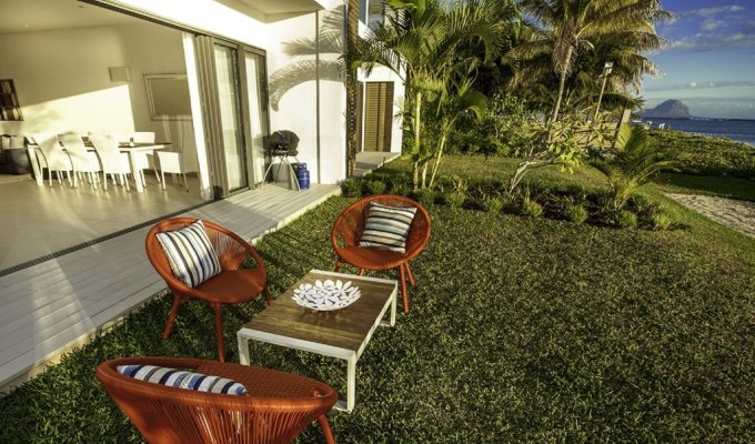 Flic en Flac Beachfront Apartment holiday rentals with mountain view and wifi,Mauritius