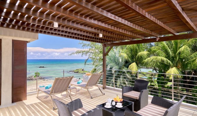 Mauritius Penthouses rentals in Trou aux Biches with direct access to the beach and communal pool