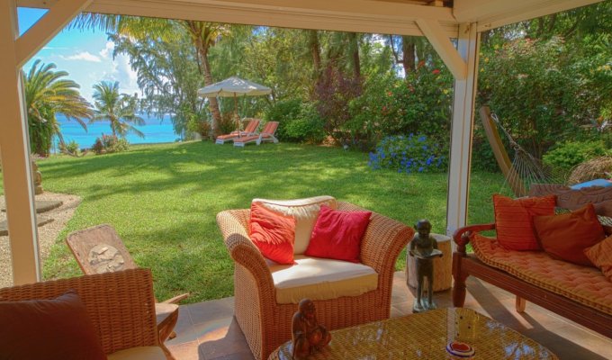 Mauritius Beach House in Pereybere beach close to Grand Bay with staff
