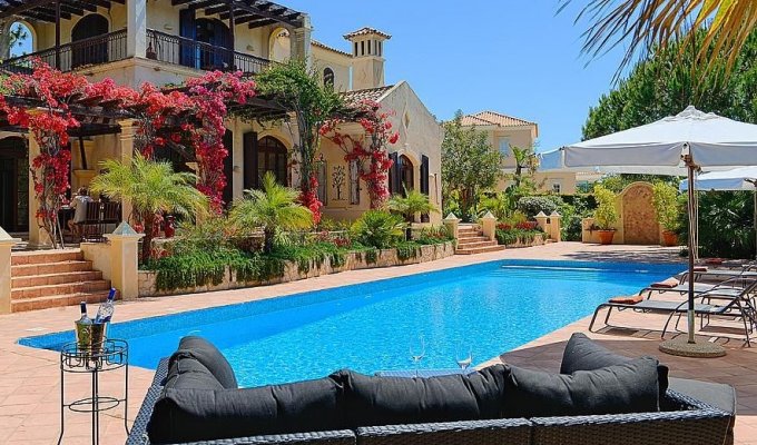 Quinta do Lago Portugal Luxury Villa Holiday Rental with heated pool and golf view, Algarve