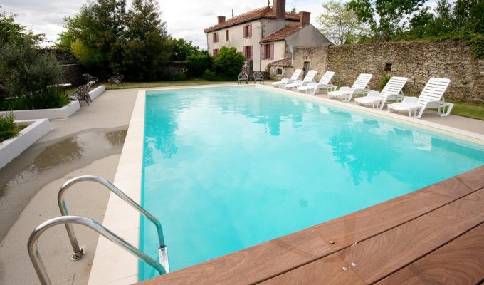 Vendee Holiday Home Rental Fontenay le Comte with pool and spa available