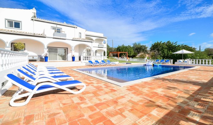 Algarve Villa Holiday Rental Faro with private pool and staff