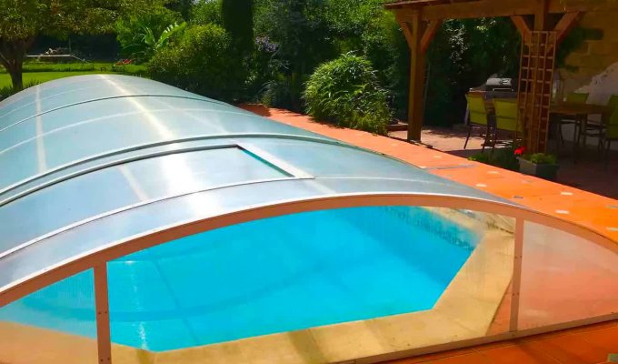 Holiday cottage rental heated pool spa near Epernay and Champagne 
