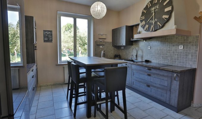 Champagne Holiday Cottage rental in renovated train station 15kms from Reims 