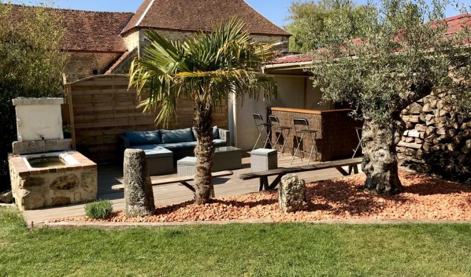 Champagne holiday home rental near Epernay vineyards private jacuzzi sauna