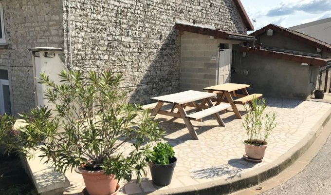 Champagne Holiday home rental in the heart of a family vineyard with Champagne tasting near Troyes