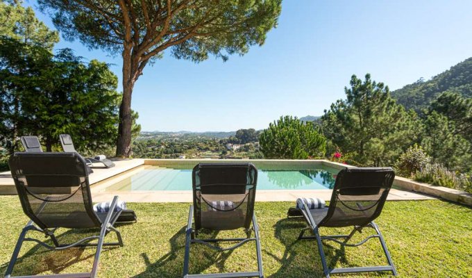 Sintra Villa Holiday Rental with private pool in Sintra's National Park, Lisbon Coast