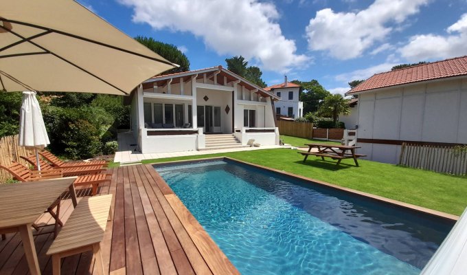 Arcachon villa rental pool