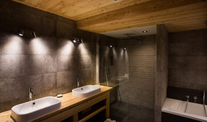 Serre Chevalier Luxury Chalet Rental near the slopes with Nordic bath and concierge service