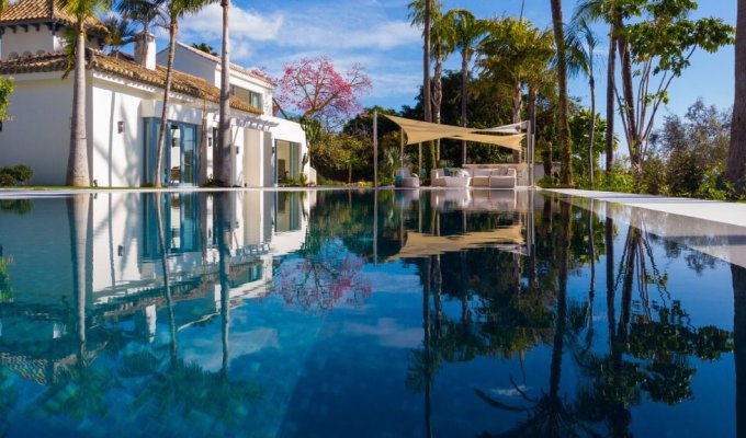 14 guest luxury villa Nueva Andalucia
