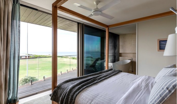 Luxury villa rental in Sydney, Australia with ocean view 