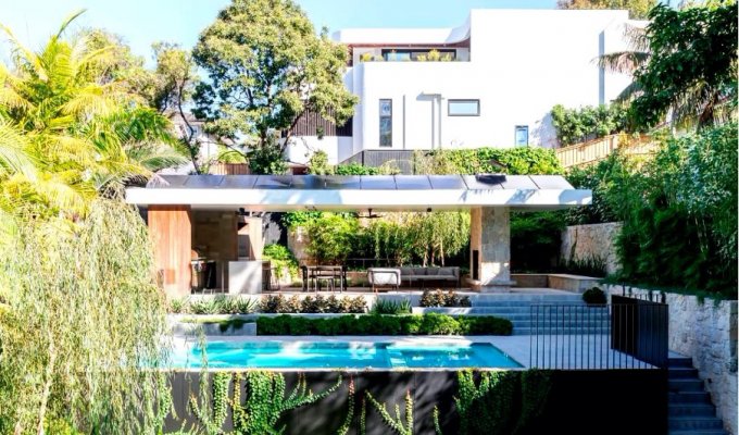 Elegant luxury villa rental in Sydney, Australia with private pool 