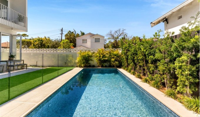 Luxury villa rental Sydney Australia with private pool 