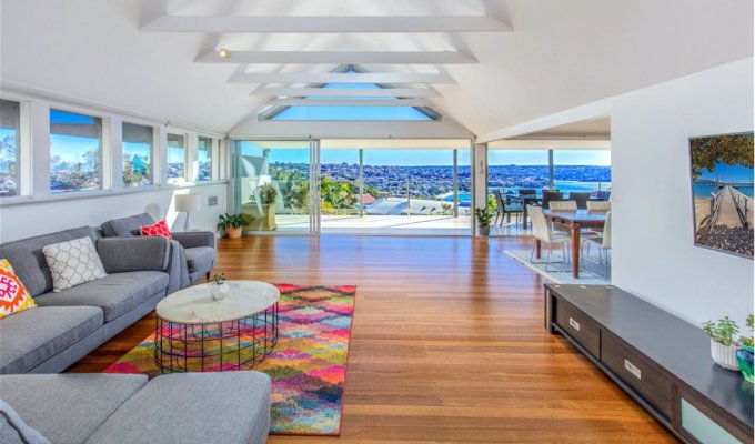 Luxury villa rental Sydney Australia sea view and private pool 