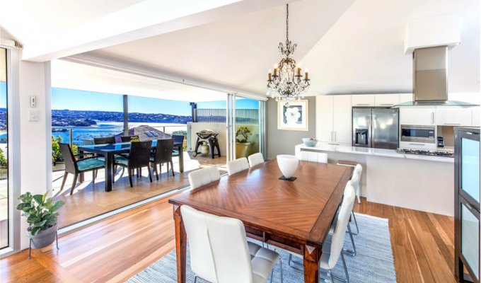 Luxury villa rental Sydney Australia sea view and private pool 