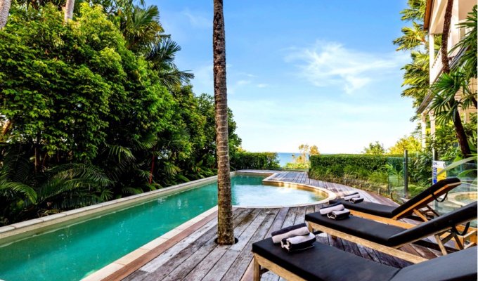 Luxury villa rental Port Douglas Australia sea view and private pool 
