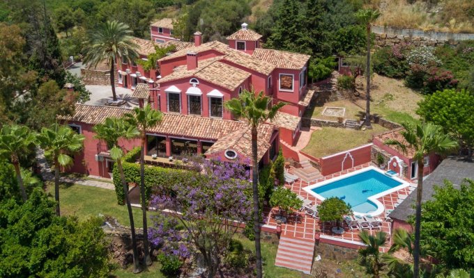 30 guest luxury villa Marbella