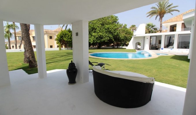 12 guest luxury villa Marbella
