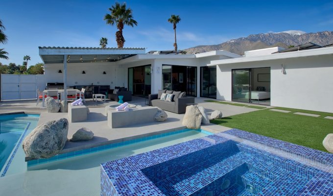 Luxury Property rental in Palm Springs, California.