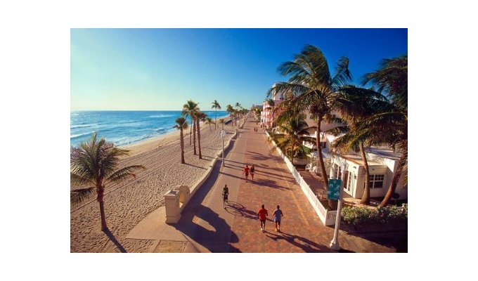 1st Place BEST Hollywood Beach Apartment Condo Villa Hotel 2011 Vacation Rental Florida between Miami et Fort Lauderdale