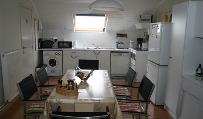 The kitchen is equipped with all comforts