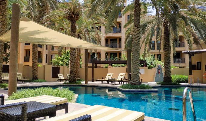 Dubai Apartment rentals in Panorama with Golf & Pool View