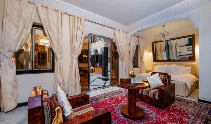 Pool of luxury villa in Marrakech