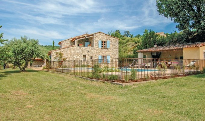 Sainte-Craux-à-Lauze Provence Luberon villa rentals with private pool