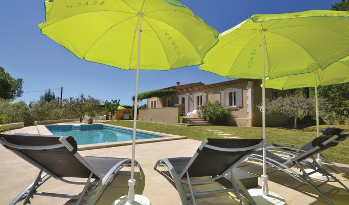 Provence Luberon luxury villa rentals with private pool 