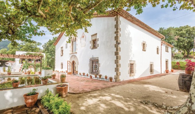 Villa to rent in Barcelona Arenys de Munt