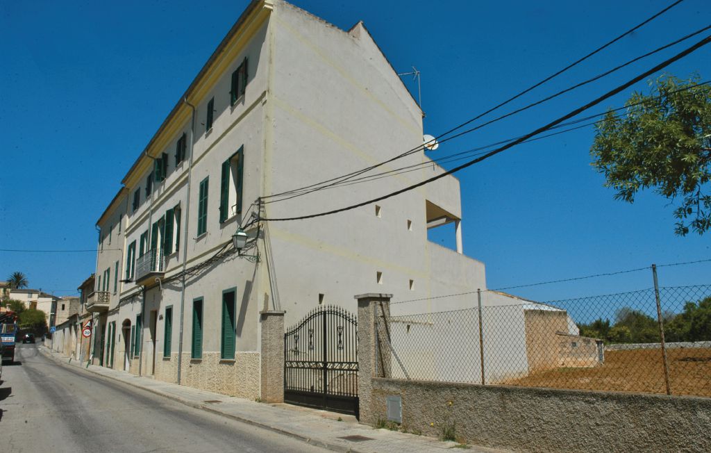 LLUBI VILLA TO RENT HOLIDAY llubi villa to rent holiday: