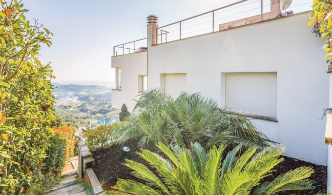 Villa to rent in Barcelona Sant Cebria de Vallalta