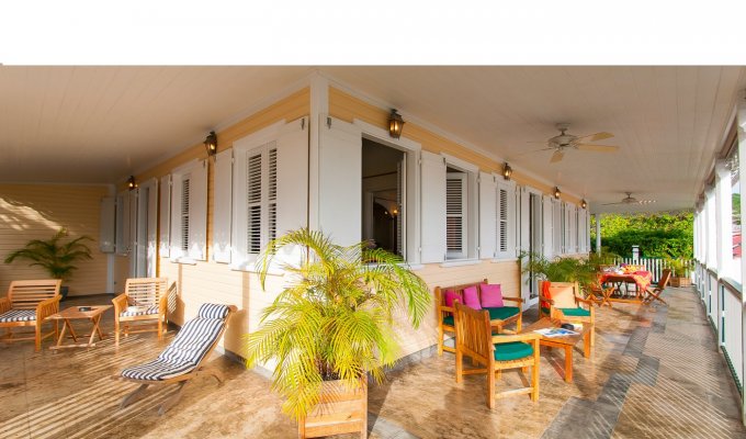 St Barths Holiday Rentals - Charming House Vacation Rentals in St Barthelemy situated in the heart of Gustavia, directly on the harbour - FWI