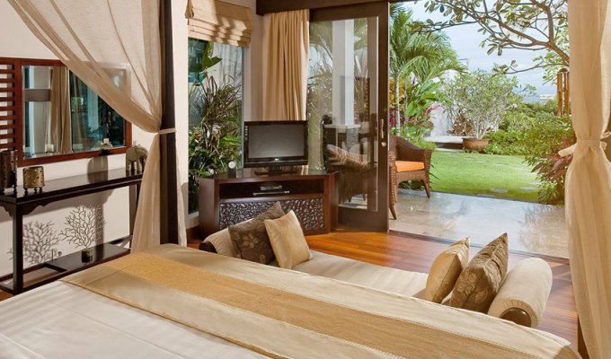 Indonesia Bali Bukit Villa Vacation with private pool and staff