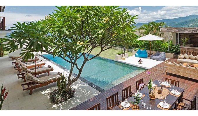 Indonesia Bali Villa rental Manggis on the beach with private pool and staff