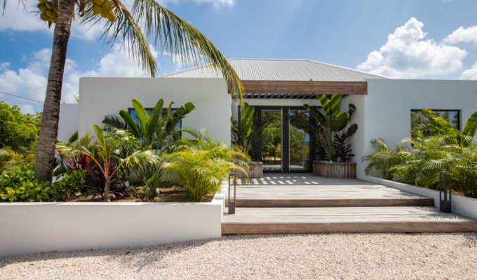 Saint-Martin Terres Basses Villa vacation Rentals with private pool close to the beaches
