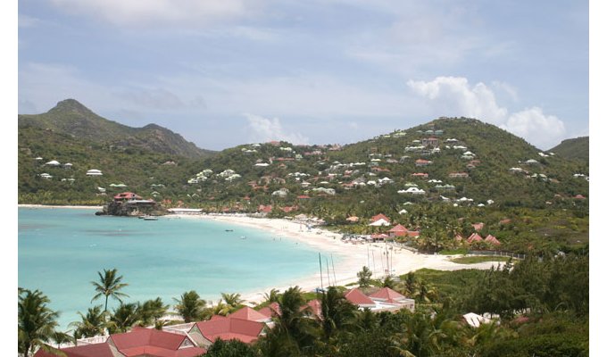 St Barts Studio Vacation Rentals directly opening on the pool of Coral Reef Property - St Jean beach - FWI