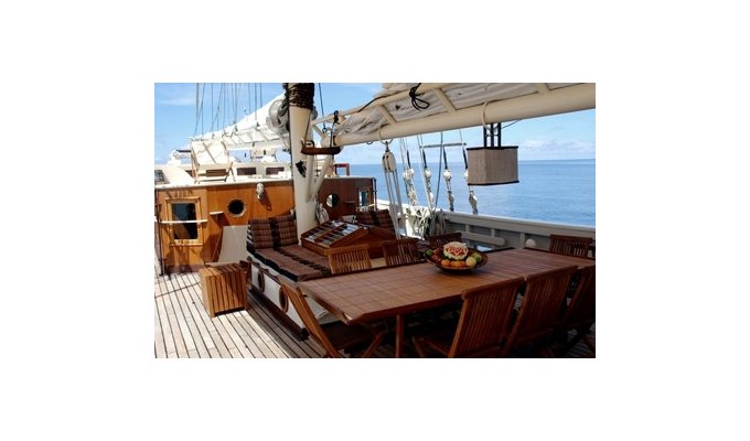 Yacht rental for private cruise in Malaysia